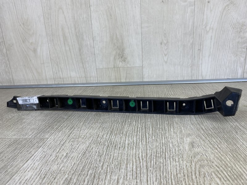 Кронштейн заднего бампера правый 200 14-16 2015 UF 2.4 ED6