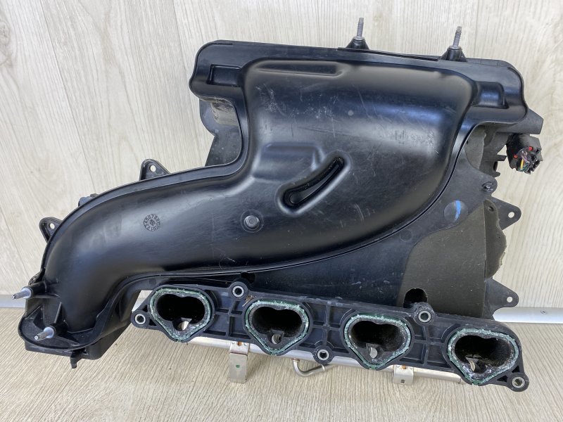 Коллектор впускной 200 14-16 2015 UF 2.4 ED6