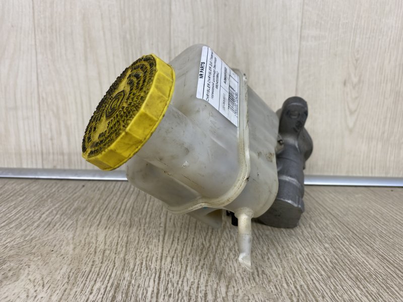 Главный тормозной цилиндр 200 14-16 2015 UF 2.4 ED6