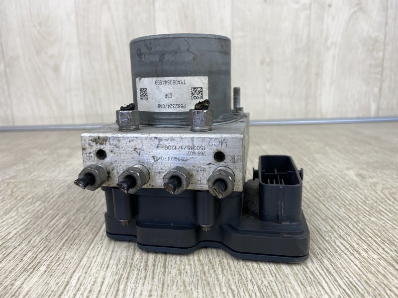 Блок ABS CHRYSLER 200 14-16 UF 2.4 ED6