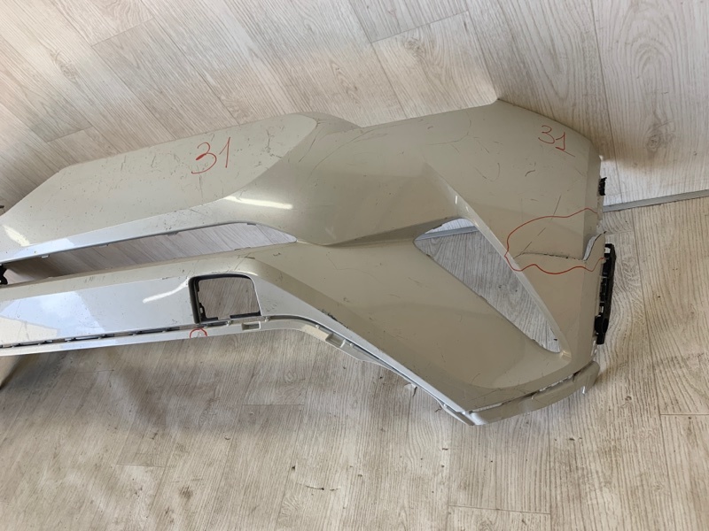 Бампер передний передний TOYOTA C-HR 16-