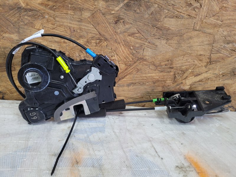 Замок двери передний левый SUZUKI KIZASHI 09-14 Седан 2.4 Замок двери передний левый SUZUKI KIZASHI 09-14 Седан 2.4