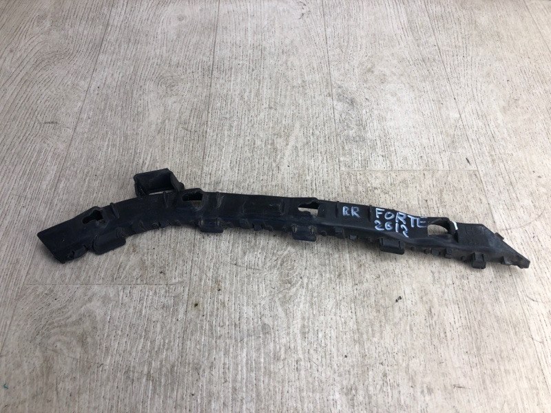 Запчасть кронштейн заднего бампера правый KIA FORTE YD 12- 2015 YD 1.8 G4NB 86614-A7000 Б/У Кронштейн заднего бампера правый KIA FORTE YD 12- 2015 YD 1.8 G4NB 86614-A7000 Б/У