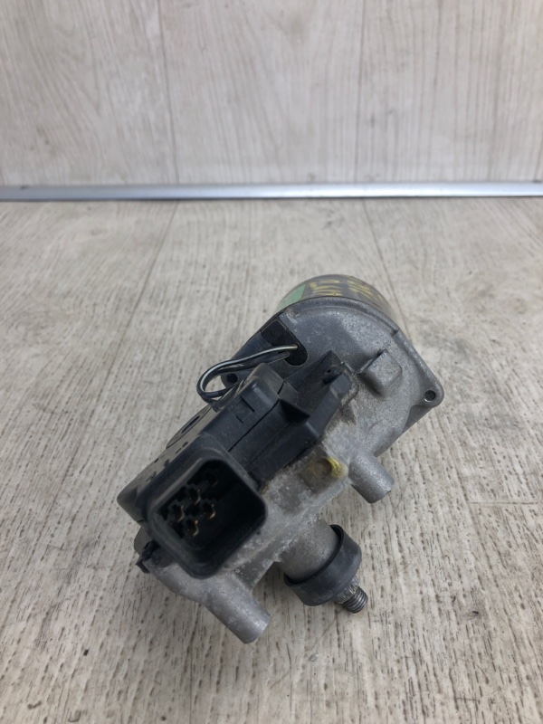 Моторчик стеклоочистителя передний FORTE YD 12- 2015 YD 1.8 G4NB Моторчик стеклоочистителя передний FORTE YD 12- 2015 YD 1.8 G4NB