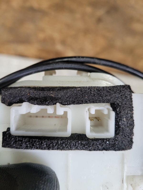 Замок двери задний правый IMPREZA WRX 10-14 GH 2014 Хетчбек 2.5 EJ255