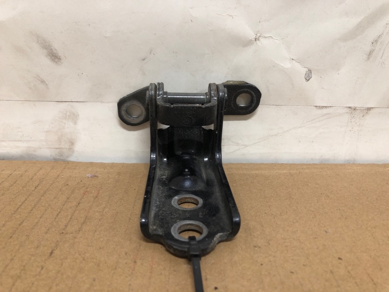 Петля двери нижняя задняя правая IMPREZA WRX 10-14 GH 2014 Хетчбек 2.5 EJ255 Петля двери нижняя задняя правая IMPREZA WRX 10-14 GH 2014 Хетчбек 2.5 EJ255