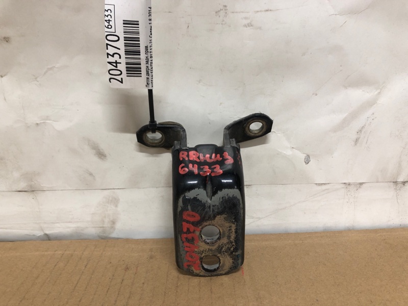 Петля двери нижняя задняя правая NISSAN SENTRA B17 12-21 2014 Седан 1.8 80401-JN00A Б/У