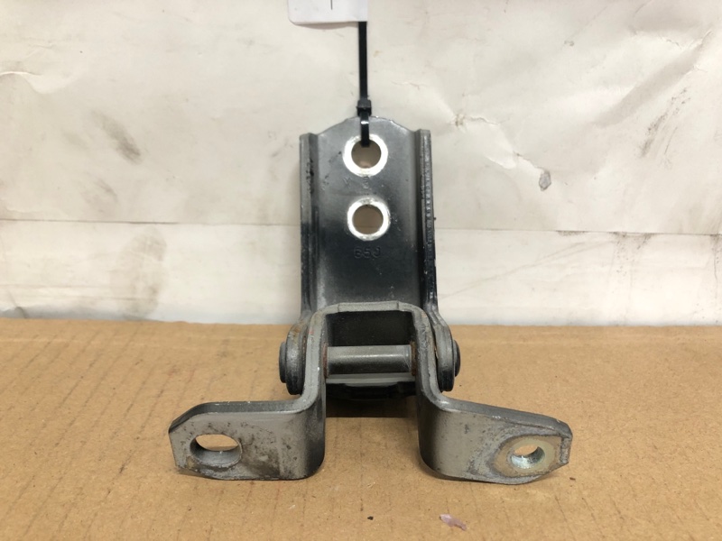 Петля двери верхняя передняя левая KIZASHI 09-14 2011 Седан 2.4 Петля двери верхняя передняя левая KIZASHI 09-14 2011 Седан 2.4