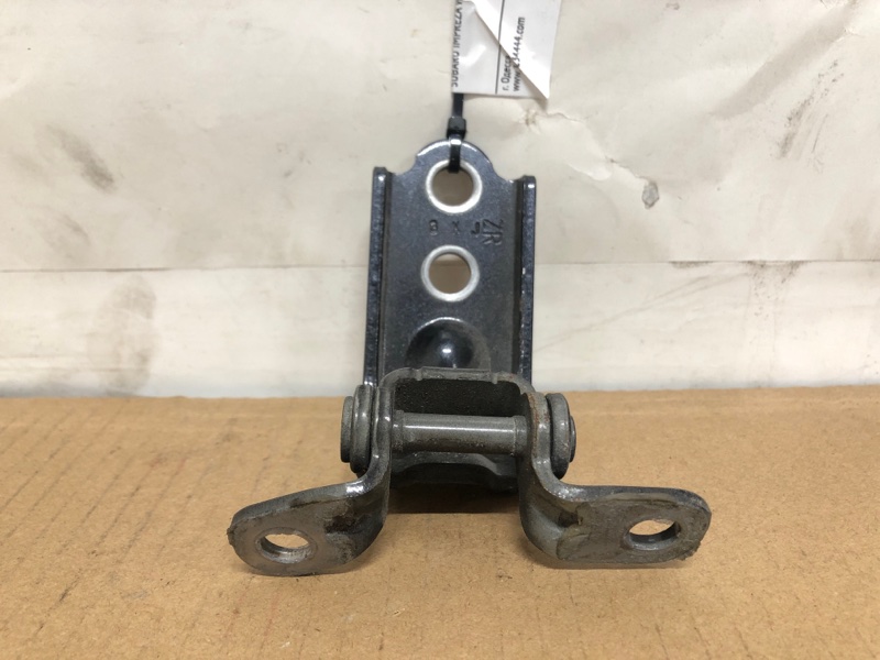 Петля двери нижняя задняя левая IMPREZA WRX 10-14 GH 2014 Хетчбек 2.5 EJ255