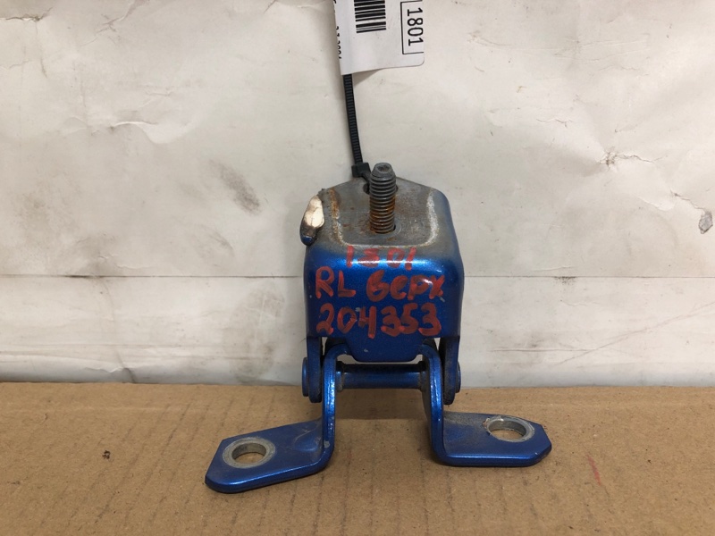 Петля двери верхняя задняя левая MAZDA 3 BK 03-08 2004 Седан 2.3 E112-73-210A Б/У