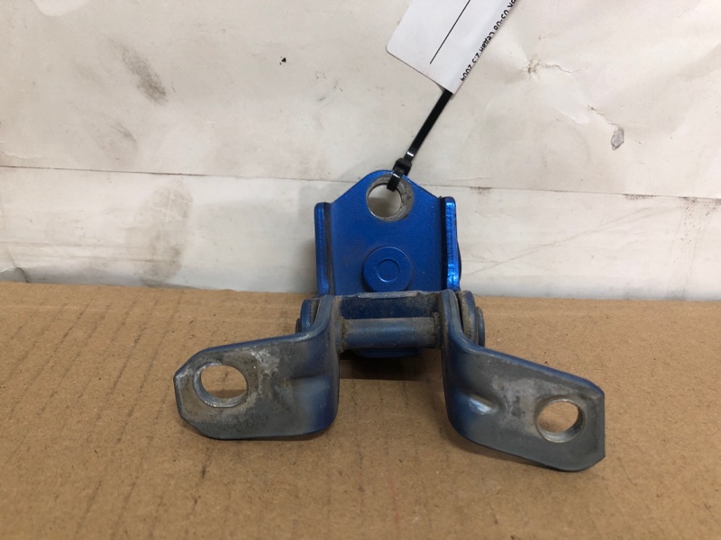 Петля двери верхняя задняя левая 3 BK 03-08 2004 Седан 2.3