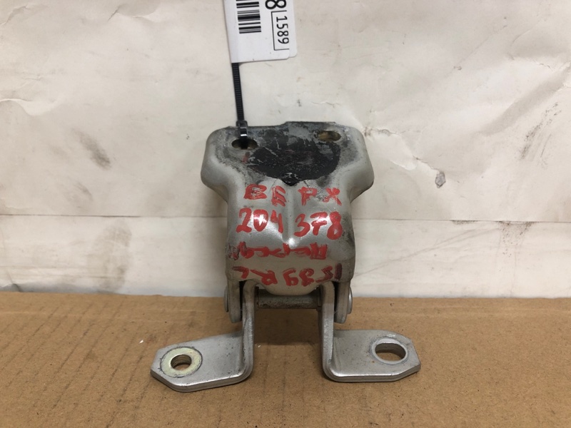 Петля двери верхняя передняя левая SUZUKI SX4 06-13 2008 Седан J20A 69320-63J00 Б/У