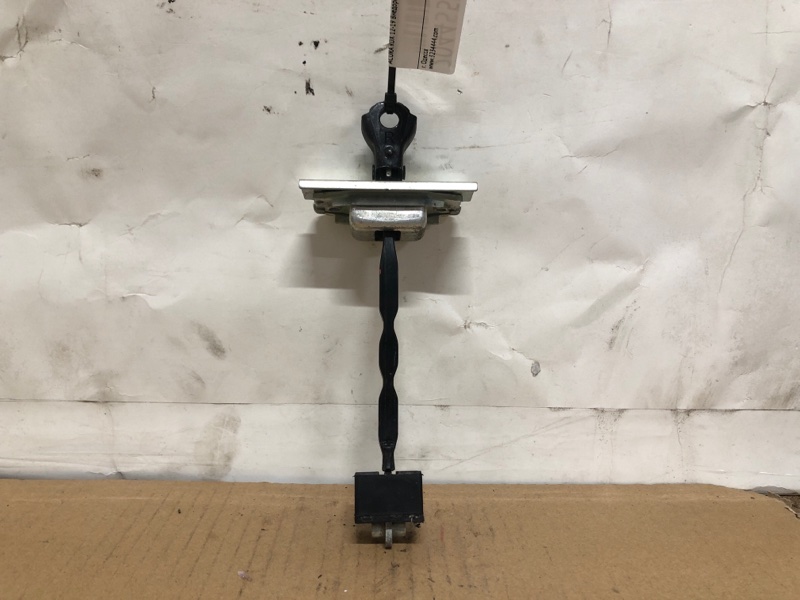 Ограничитель двери передний правый RDX 12-19 2015 Внедорожник 3.5 Ограничитель двери передний правый RDX 12-19 2015 Внедорожник 3.5