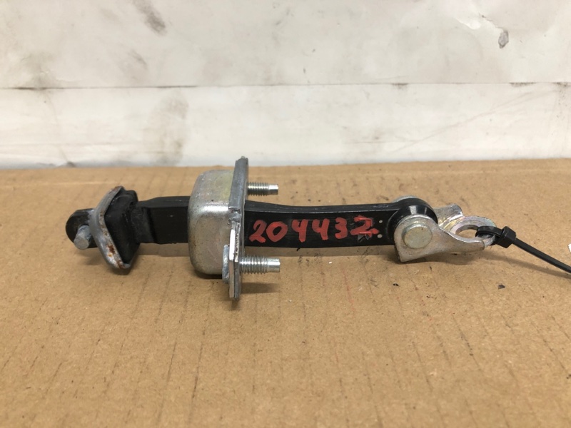 Ограничитель двери передний правый SUBARU IMPREZA WRX 10-14 GH 2014 Хетчбек 2.5 EJ255 62302-FC003 Б/У
