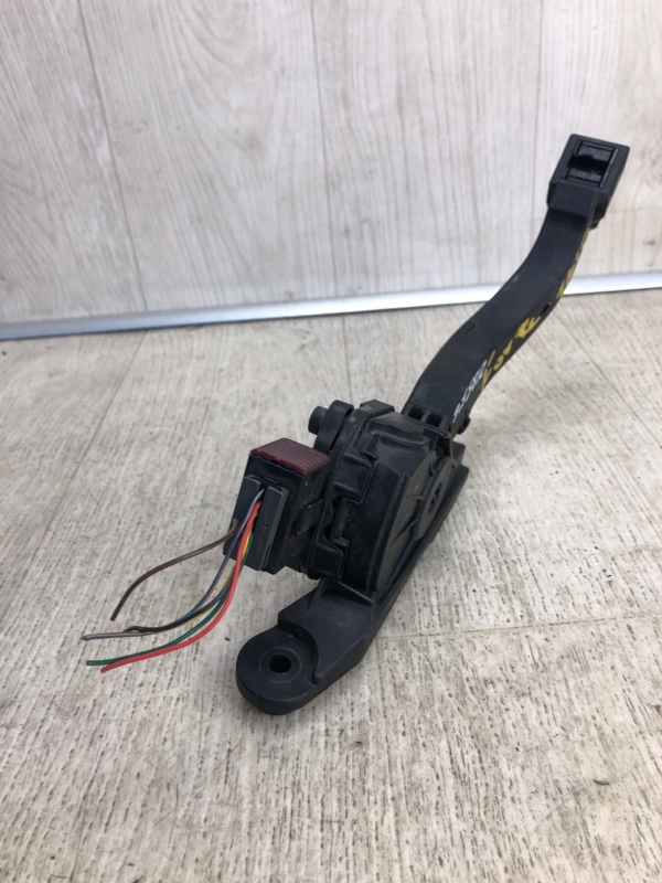 Педаль газа FORTE YD 12- 2015 YD 1.8 G4NB Педаль газа FORTE YD 12- 2015 YD 1.8 G4NB