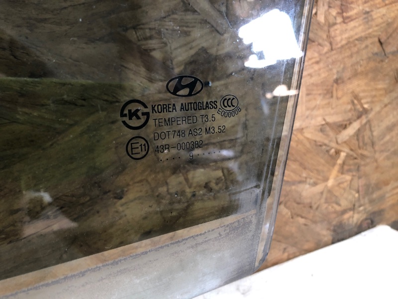 Стекло двери переднее левое ELANTRA HD 06-11 2008 Седан 1.6 G4FD