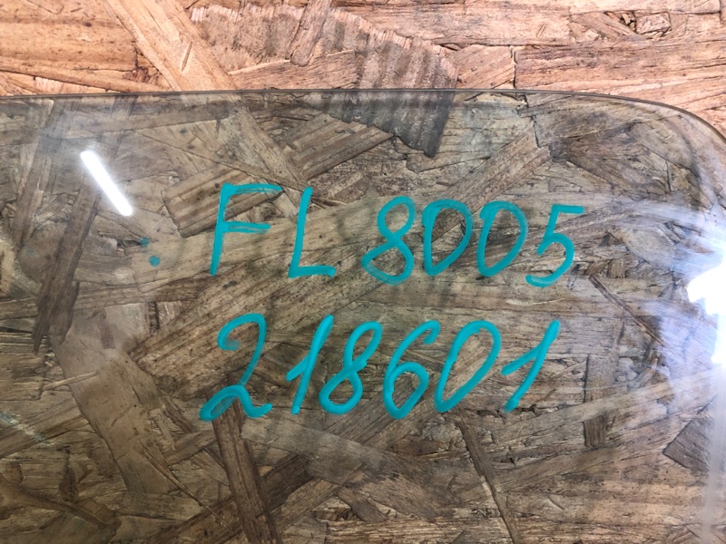 Стекло двери переднее левое NV200 USA 13- 2017 Минивэн 2.0L 4