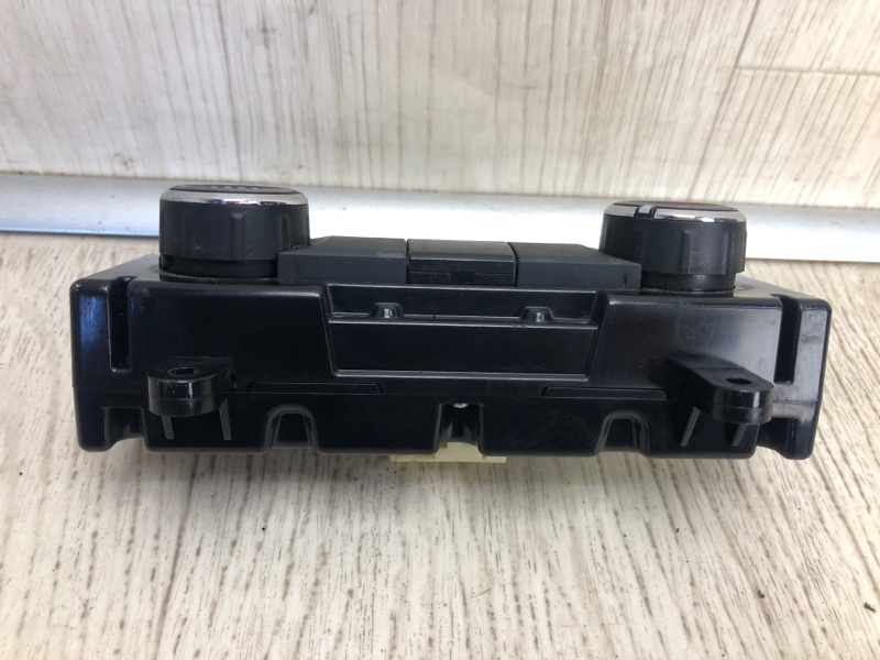 Блок управления печкой задний FLEX 08-19 2013 TP3 3.5 PDED Блок управления печкой задний FLEX 08-19 2013 TP3 3.5 PDED