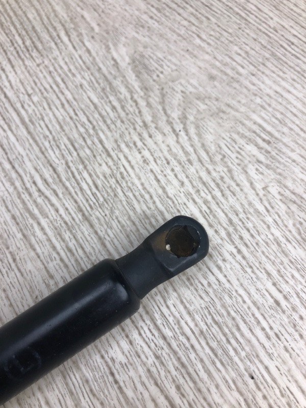 Амортизатор крышки багажника левый FORD FLEX 08-19 TP3 3.5 PDED