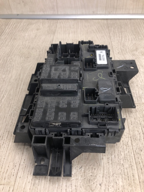 Блок предохранителей салон FLEX 08-19 2013 TP3 3.5 PDED