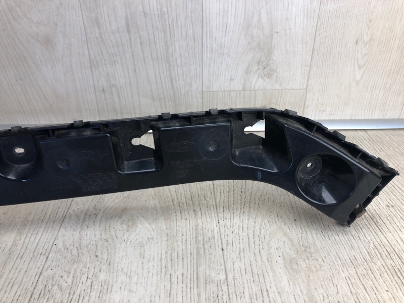 Кронштейн заднего бампера правый FORD FLEX 08-19 TP3 3.5 PDED