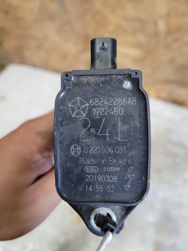 Катушка зажигания JEEP RENEGADE (BU) 14- Wagon 2.4L I4 ZERO EVAP M-AIR Катушка зажигания JEEP RENEGADE (BU) 14- Wagon 2.4L I4 ZERO EVAP M-AIR