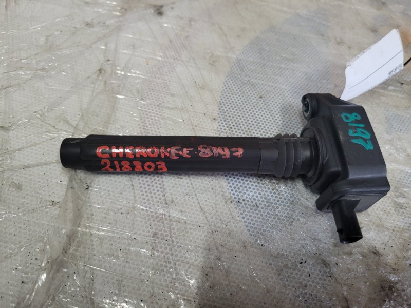 Запчасть катушка зажигания JEEP CHEROKEE 14- 2019 3.2L 6 05149168AI Б/У Катушка зажигания JEEP CHEROKEE 14- 2019 3.2L 6 05149168AI Б/У