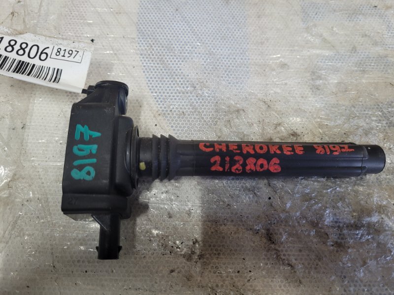 Запчасть катушка зажигания JEEP CHEROKEE 14- 2019 3.2L 6 05149168AI Б/У Катушка зажигания JEEP CHEROKEE 14- 2019 3.2L 6 05149168AI Б/У