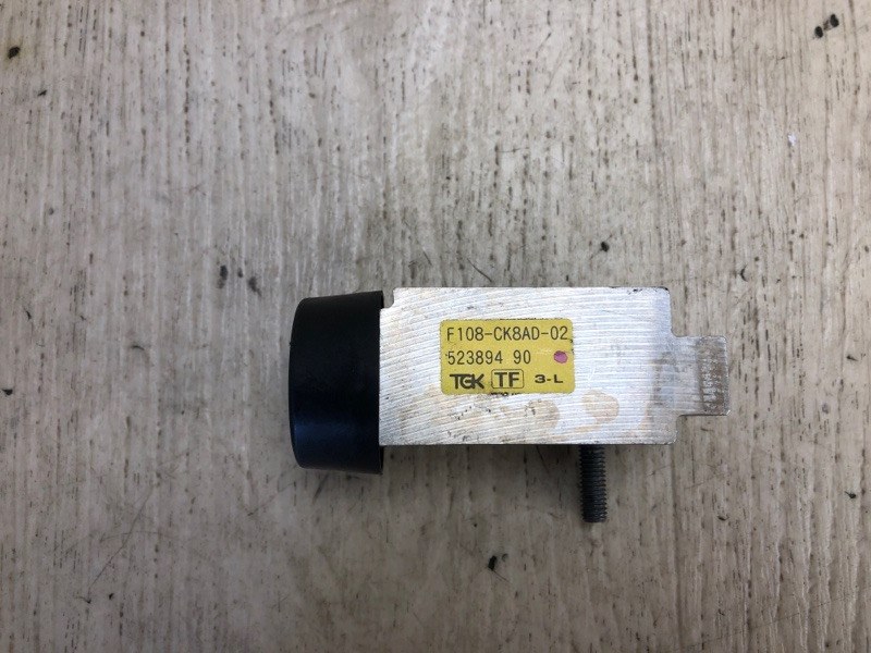 Клапан кондиционера HYUNDAI SONATA YF 10-14 2014 YF 2.0 G4KH 97626-3R000 Б/У