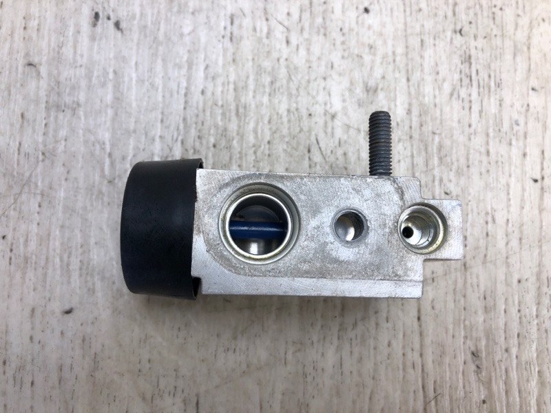 Клапан кондиционера HYUNDAI SONATA YF 10-14 YF 2.0 G4KH