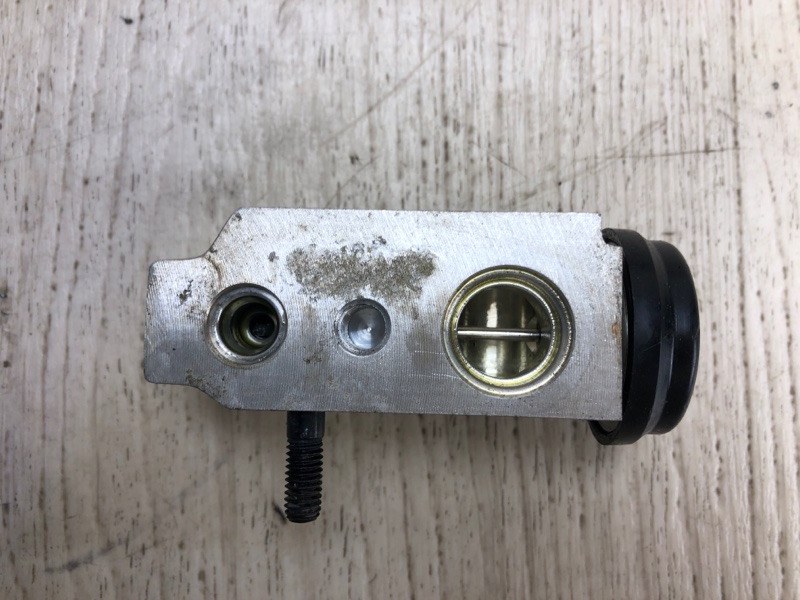 Клапан кондиционера KIA FORTE/CERATO TD 08-13 TD 2.0 G4KD