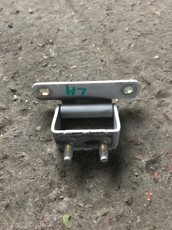 Петля крышки багажника левая TUCSON 04-10 2004 JM 2.7 G6BA Петля крышки багажника левая TUCSON 04-10 2004 JM 2.7 G6BA