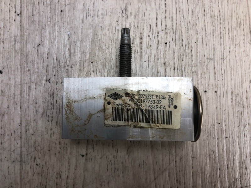 Клапан кондиционера FORD FOCUS 10-18 2015 CB8 2.0 XQDA F1FZ-1984-9A Б/У