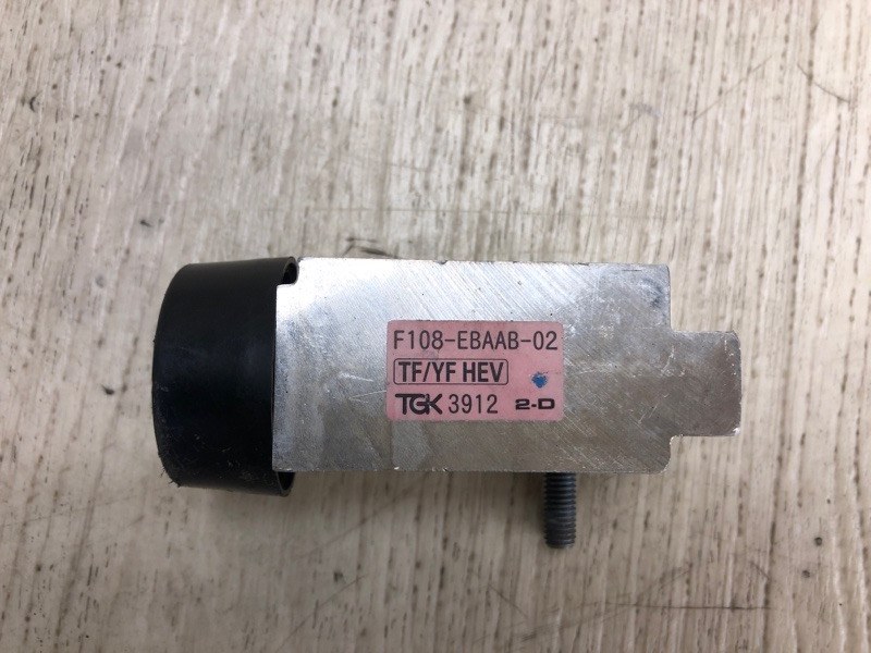 Клапан кондиционера HYUNDAI SONATA YF 10-14 2012 YF 2.4 G4KK 97626-4R000 Б/У