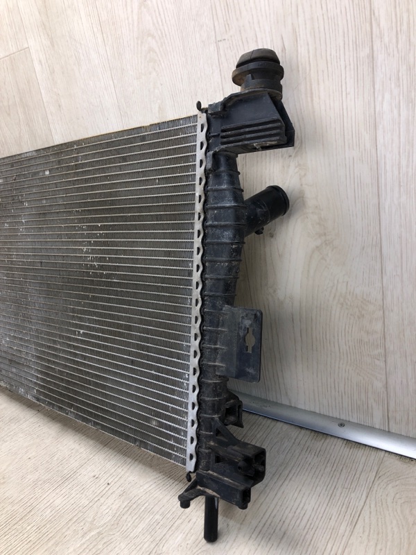 Радиатор основной FORD FOCUS 10-18 BK 2.0 XQDA