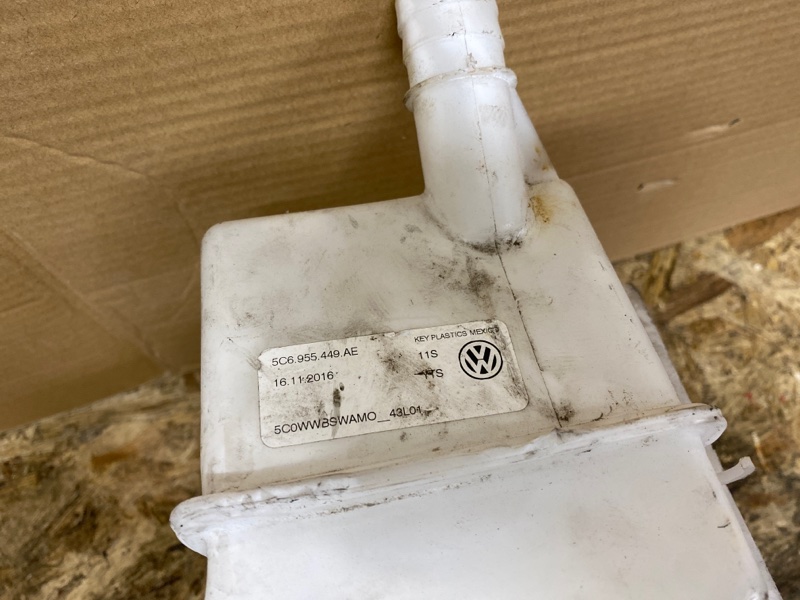 Бачок омывателя JETTA USA 10-17 2017 Седан 1.4L TSI I-4 Turbocharged