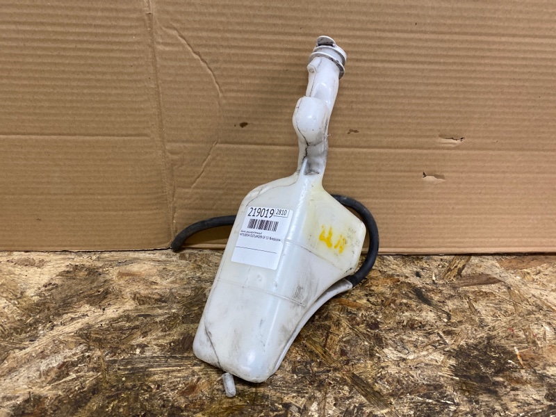 Запчасть бачок расширительный MITSUBISHI OUTLANDER GF 12- 2017 Внедорожник 2.4 1375A261 Б/У Бачок расширительный MITSUBISHI OUTLANDER GF 12- 2017 Внедорожник 2.4 1375A261 Б/У