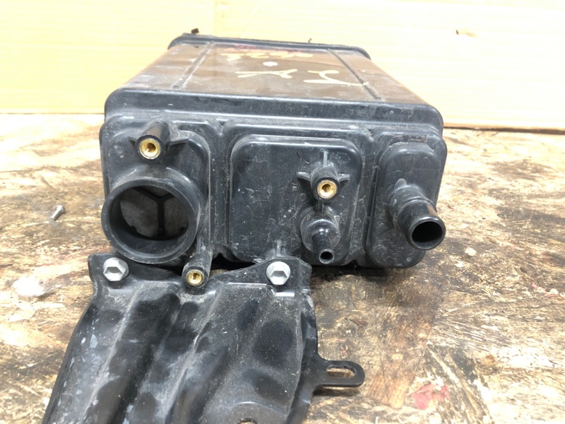 Абсорбер топливный CAMRY 40 06-11 2009 Седан 2.4 2AZFXE