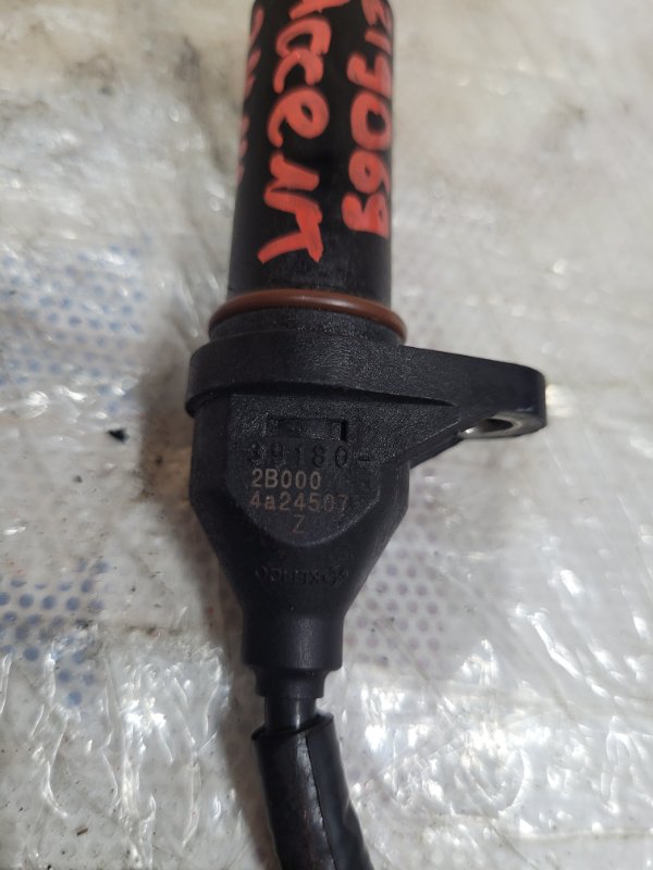 Датчик положения коленвала HYUNDAI ACCENT RB 10- 1.6L 4