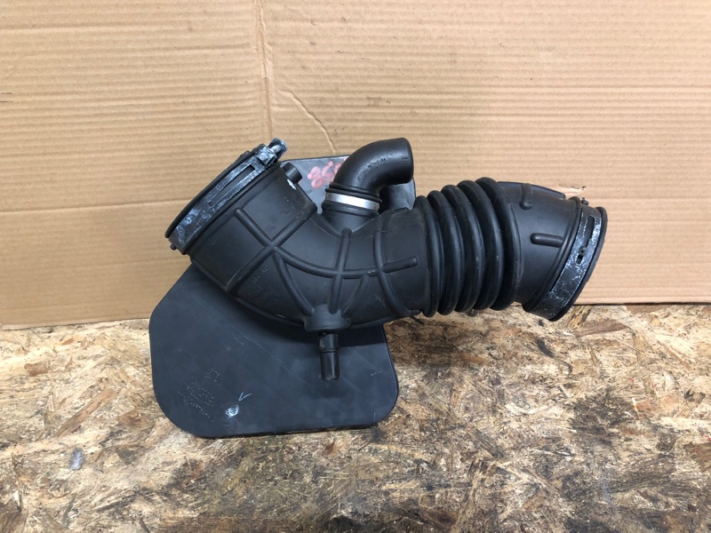 Патрубок воздушного фильтра MAZDA CX-9 06-16 Внедорожник 3.7 Патрубок воздушного фильтра MAZDA CX-9 06-16 Внедорожник 3.7