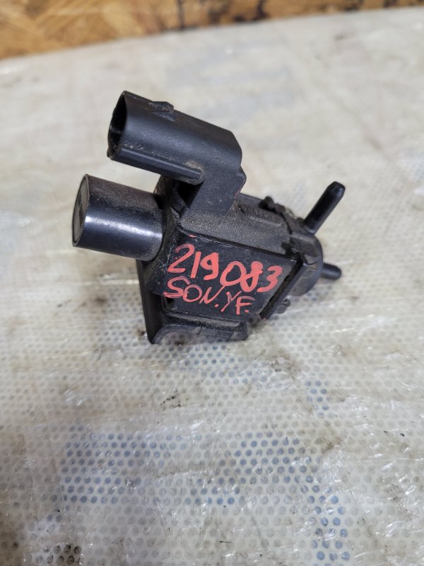 Клапан электромагнитный (вакуумный) HYUNDAI SONATA YF 10-14 2013 2.4L 4 28324-2G700 Б/У