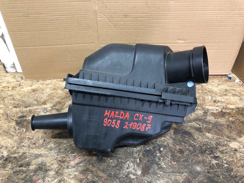 Запчасть корпус воздушного фильтра MAZDA CX-9 06-16 2008 Внедорожник 3.7 CY01-13-300D Б/У Корпус воздушного фильтра MAZDA CX-9 06-16 2008 Внедорожник 3.7 CY01-13-300D Б/У
