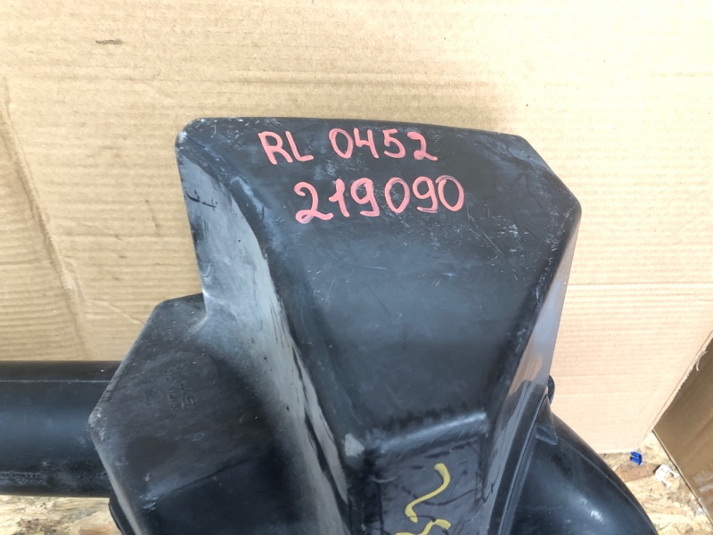 Резонатор воздушного фильтра RL 05-12 2008 Седан 3.5 Резонатор воздушного фильтра RL 05-12 2008 Седан 3.5