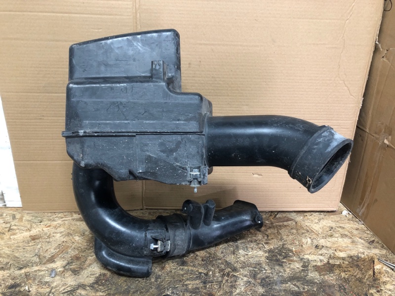 Резонатор воздушного фильтра RL 05-12 2008 Седан 3.5 Резонатор воздушного фильтра RL 05-12 2008 Седан 3.5