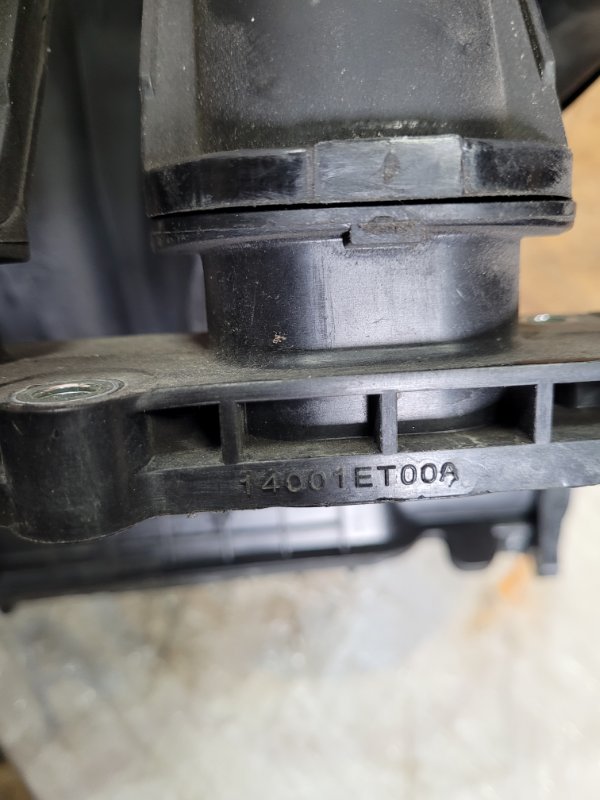 Коллектор впускной NV200 USA 13- 2017 Минивэн 2.0L 4