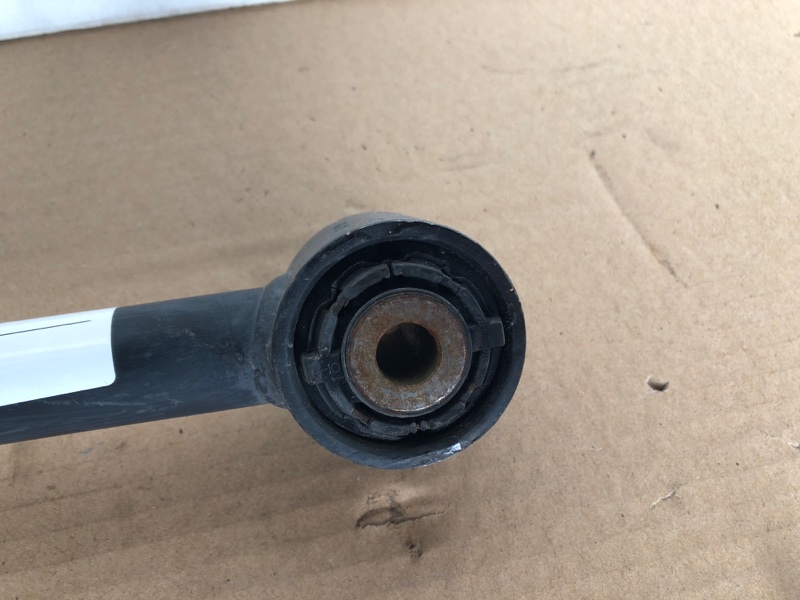 Рычаг задней подвески поперечный MAZDA 3 BM 13-19 Седан 2.0L 4