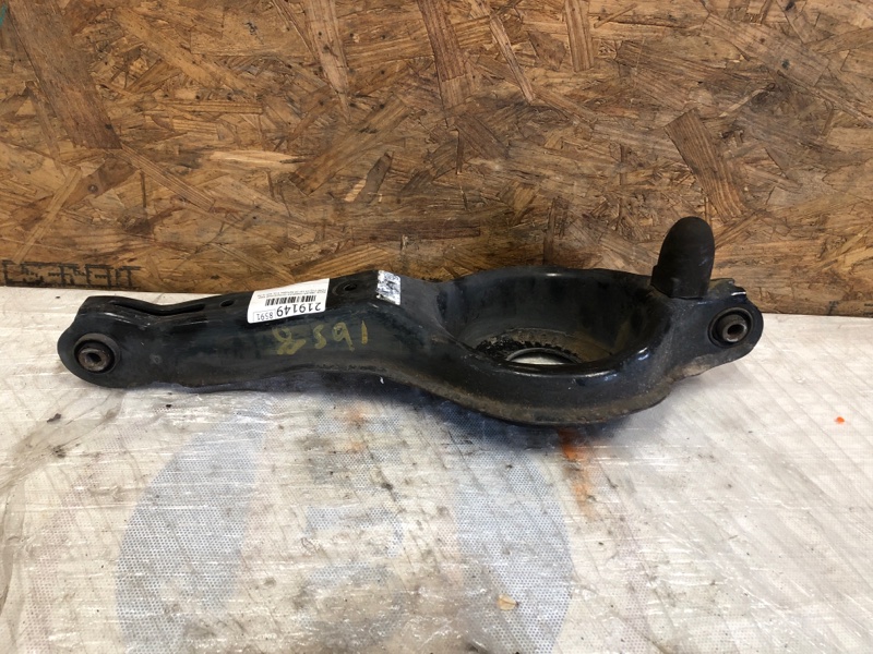 Рычаг задней подвески поперечный нижний задний правый FOCUS 10-18 2013 Хетчбек 2.0 C20HDEX