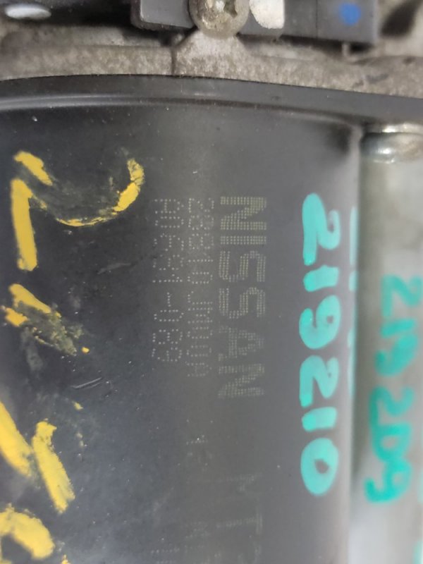 Моторчик стеклоочистителя передний NISSAN ROGUE 08-15 2.5 QR25DE