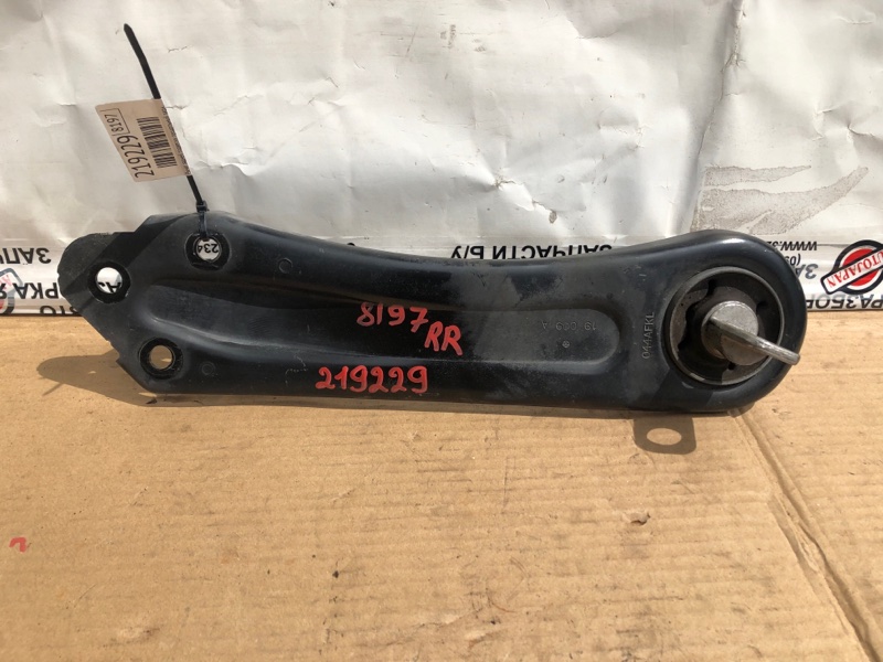 Запчасть рычаг задней подвески продольный задний правый JEEP CHEROKEE 14- 2019 3.2L 6 5090044AF Б/У Рычаг задней подвески продольный задний правый JEEP CHEROKEE 14- 2019 3.2L 6 5090044AF Б/У