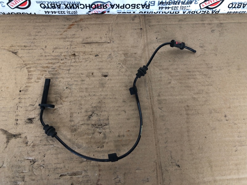 Датчик ABS задний левый JEEP CHEROKEE 14- 2019 3.2L 6 68291949AA Б/У